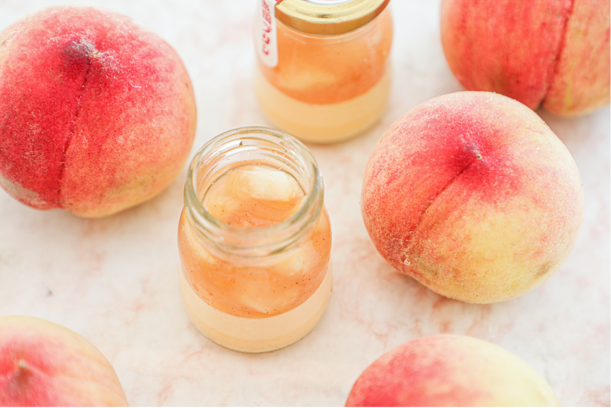 もう食べましたか? 季節限定「ももプリン」販売中!🍑