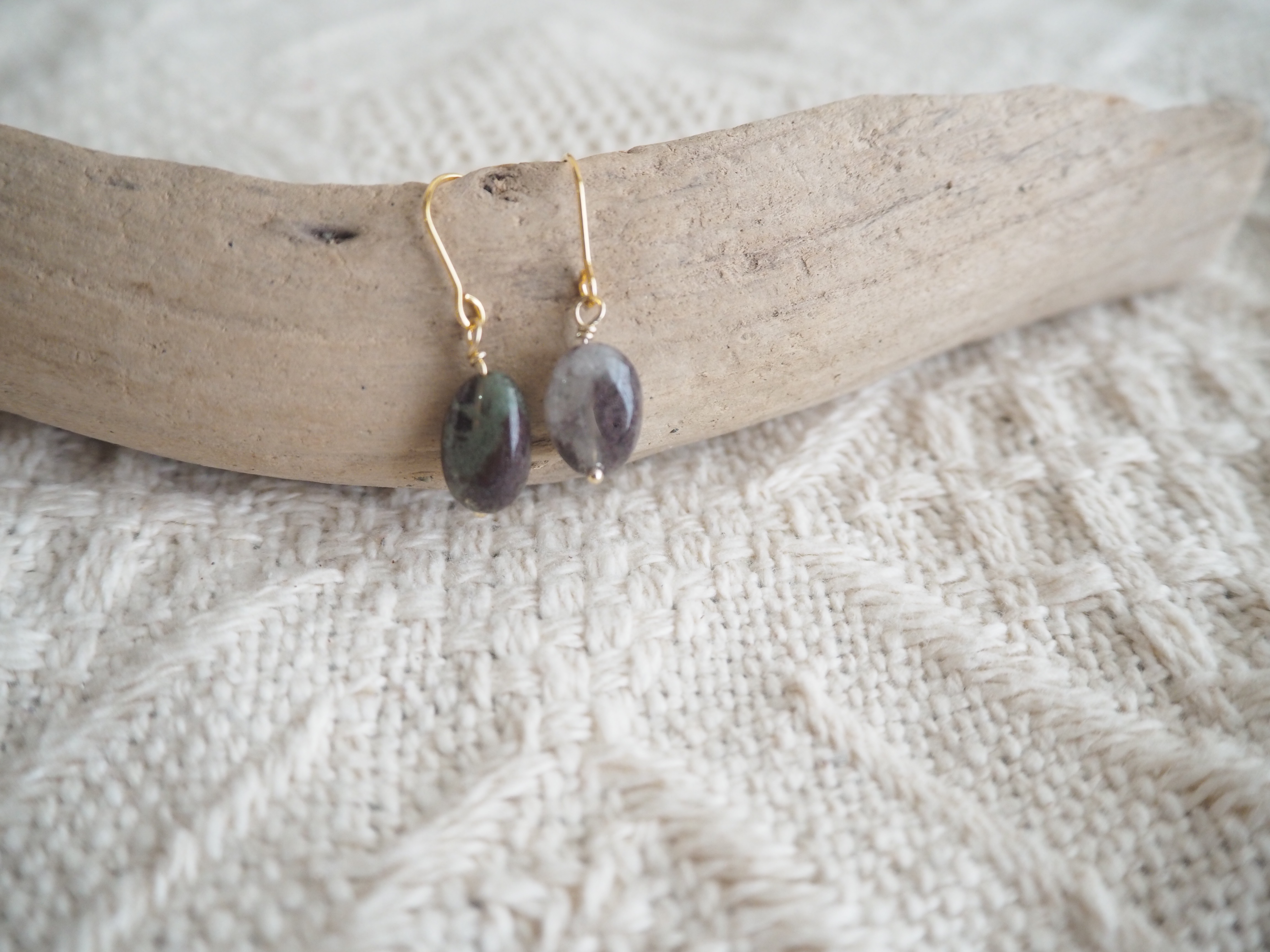 土台固めのガーデンクォーツ