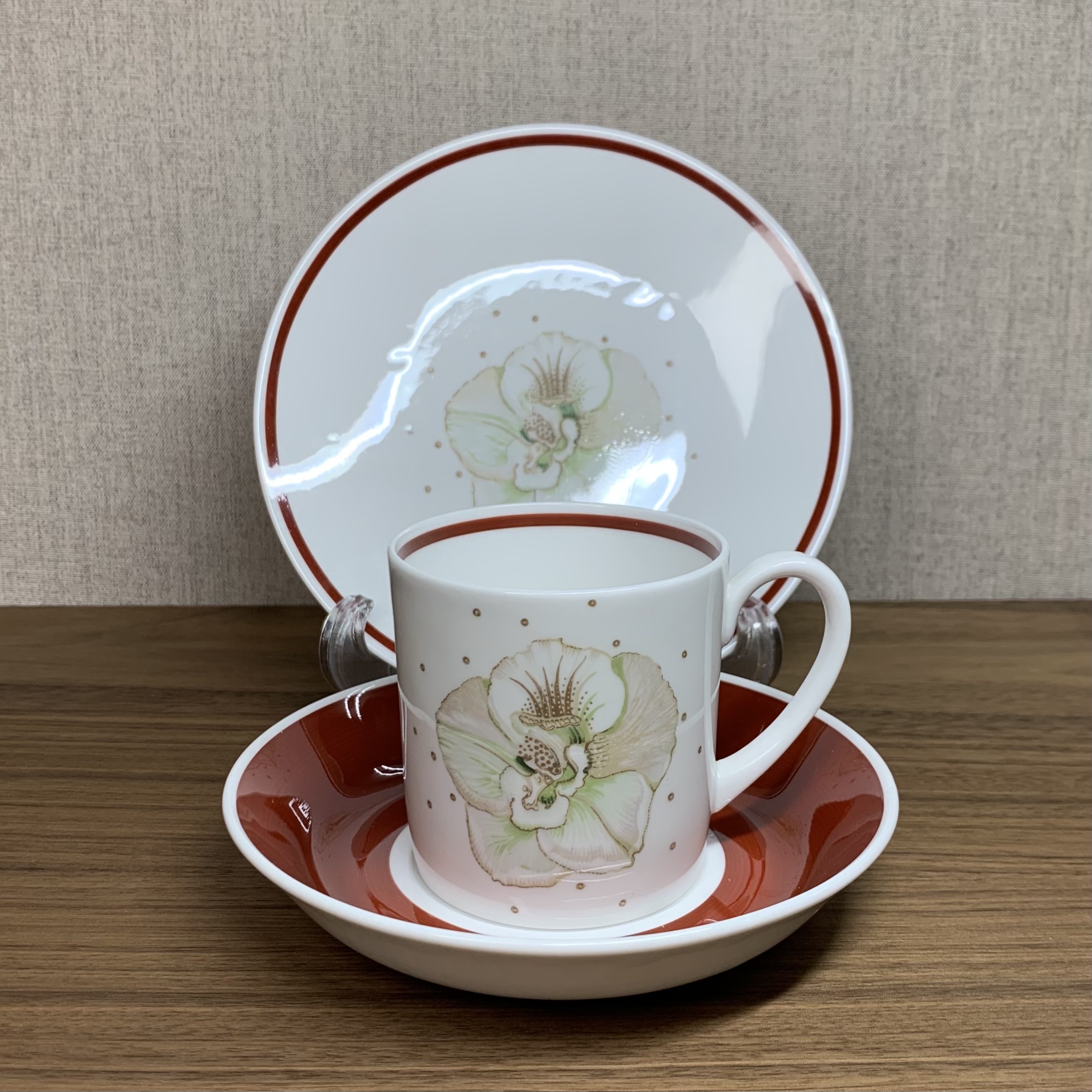アザレアのトリオが入荷しています。