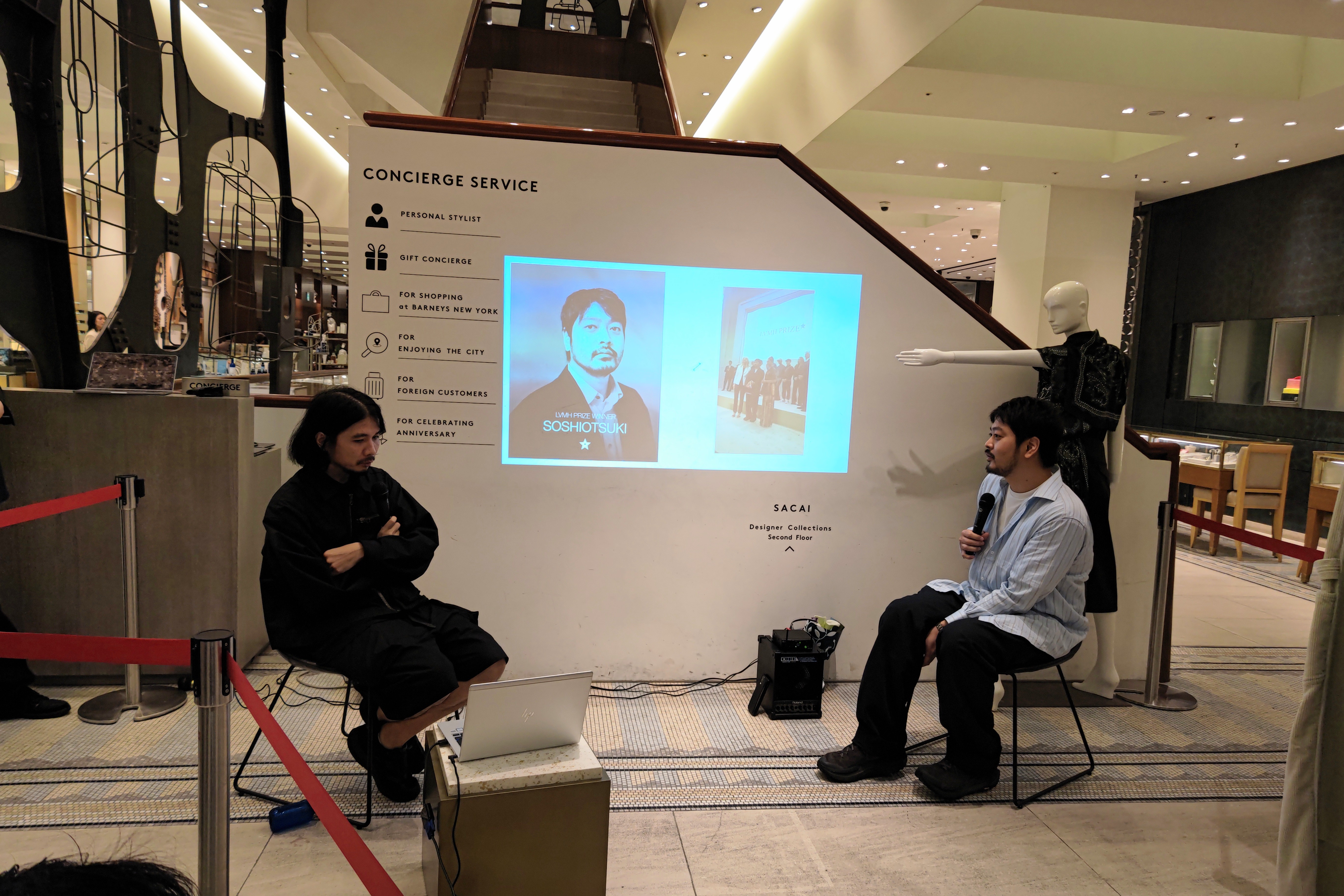 ここの学校、トークショーに行ってきました