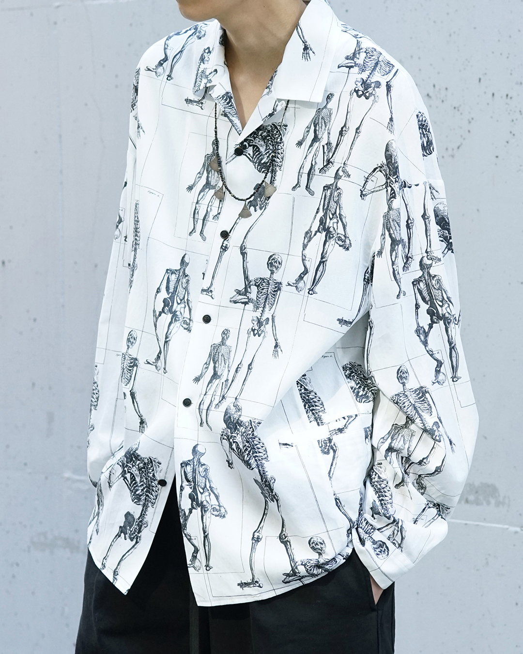 【ISŌ：位相(イソウ) 】今季代表のプリントシャツ