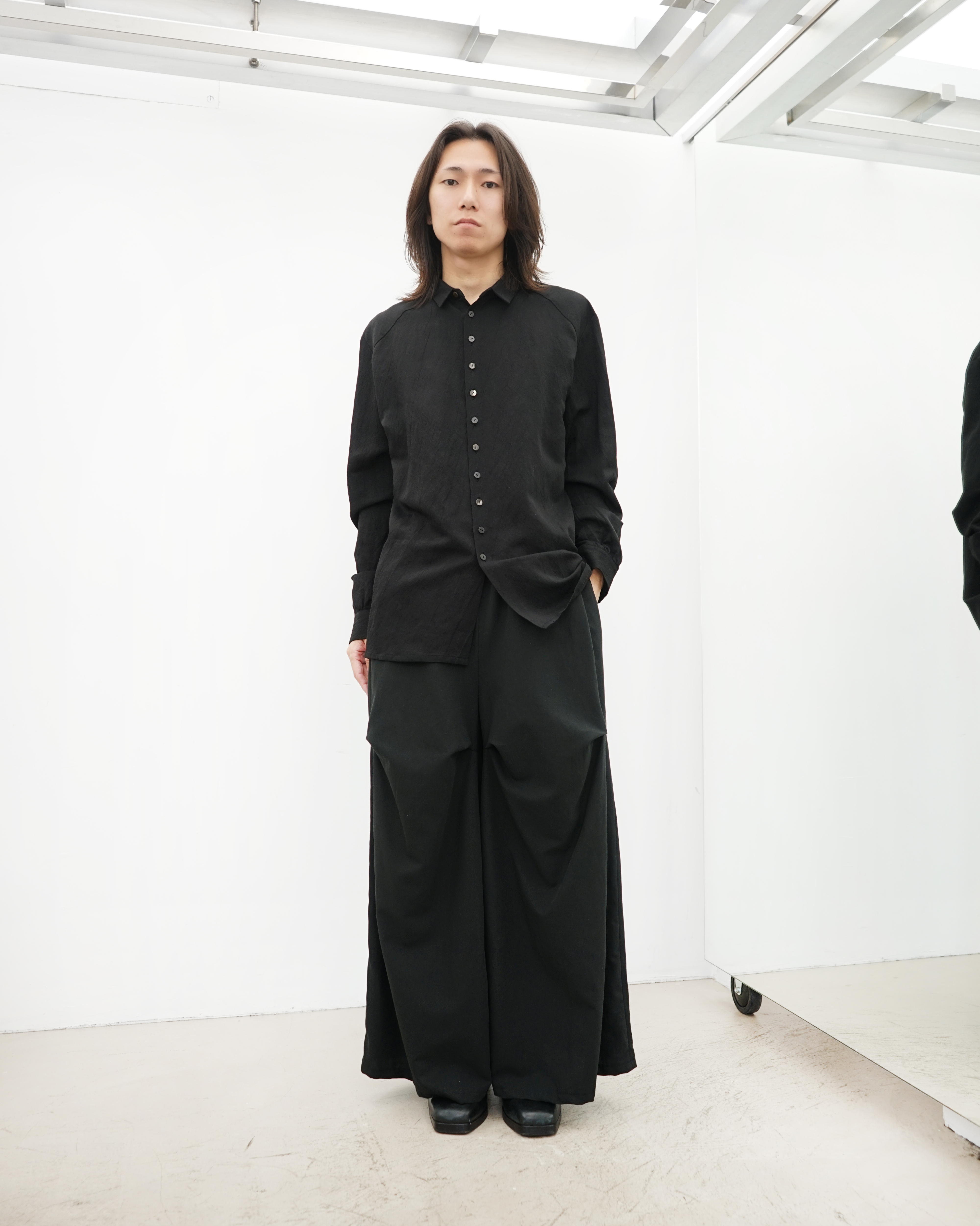 【kujaku（クジャク）】シルエットで魅せるあの頃のモード