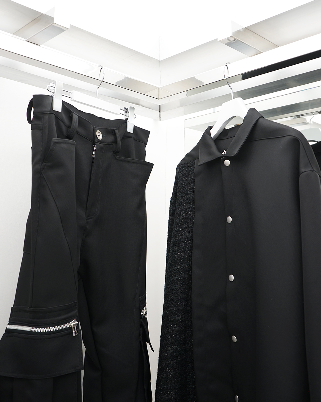 【A.F ARTEFACT（エーエフアーティファクト）】問合せに答えます。