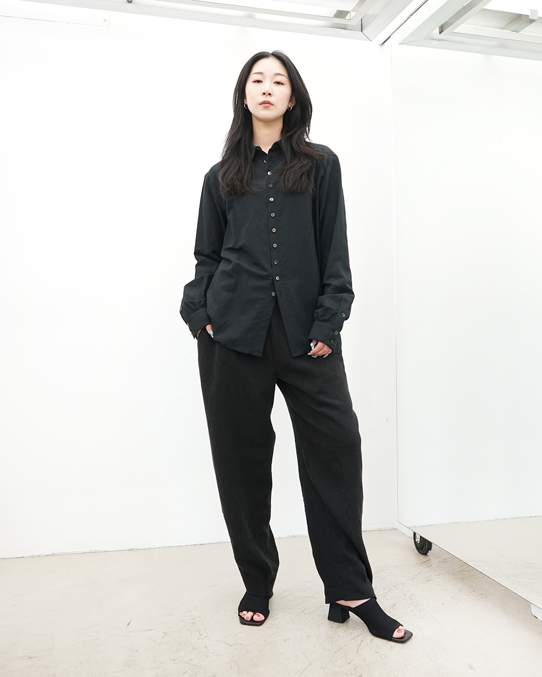 【kujaku（クジャク）】リミテッドのパンツが入りました。