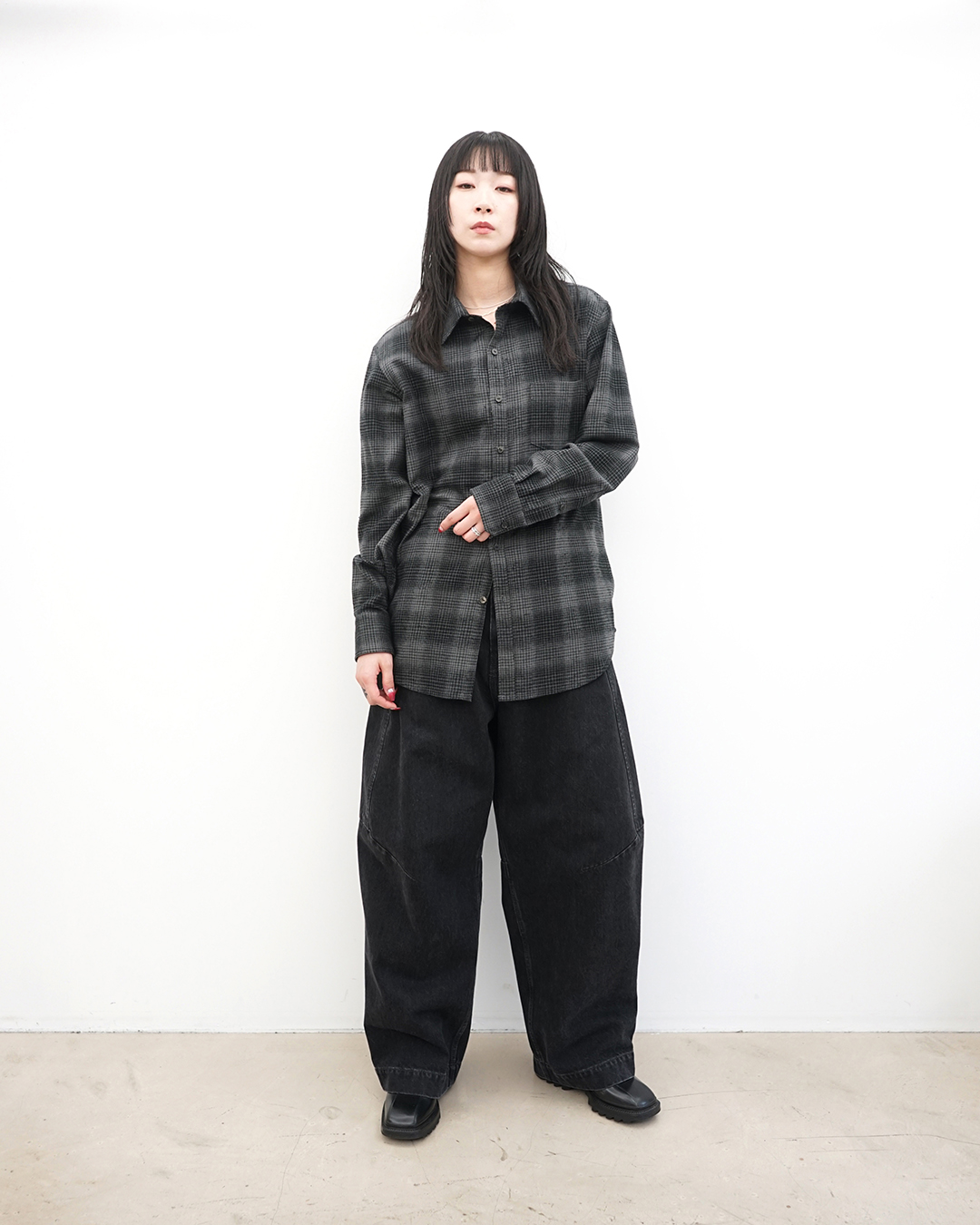 【kujaku(クジャク)】チェックのようでチェックじゃないシャツ