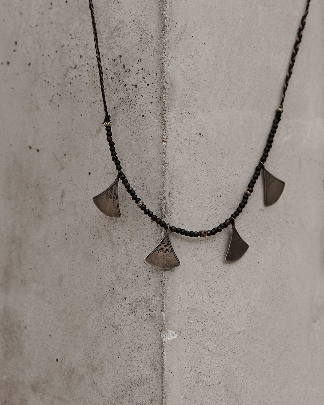 【ISŌ：位相 (イソウ) 】ネックレスなんてどうよ