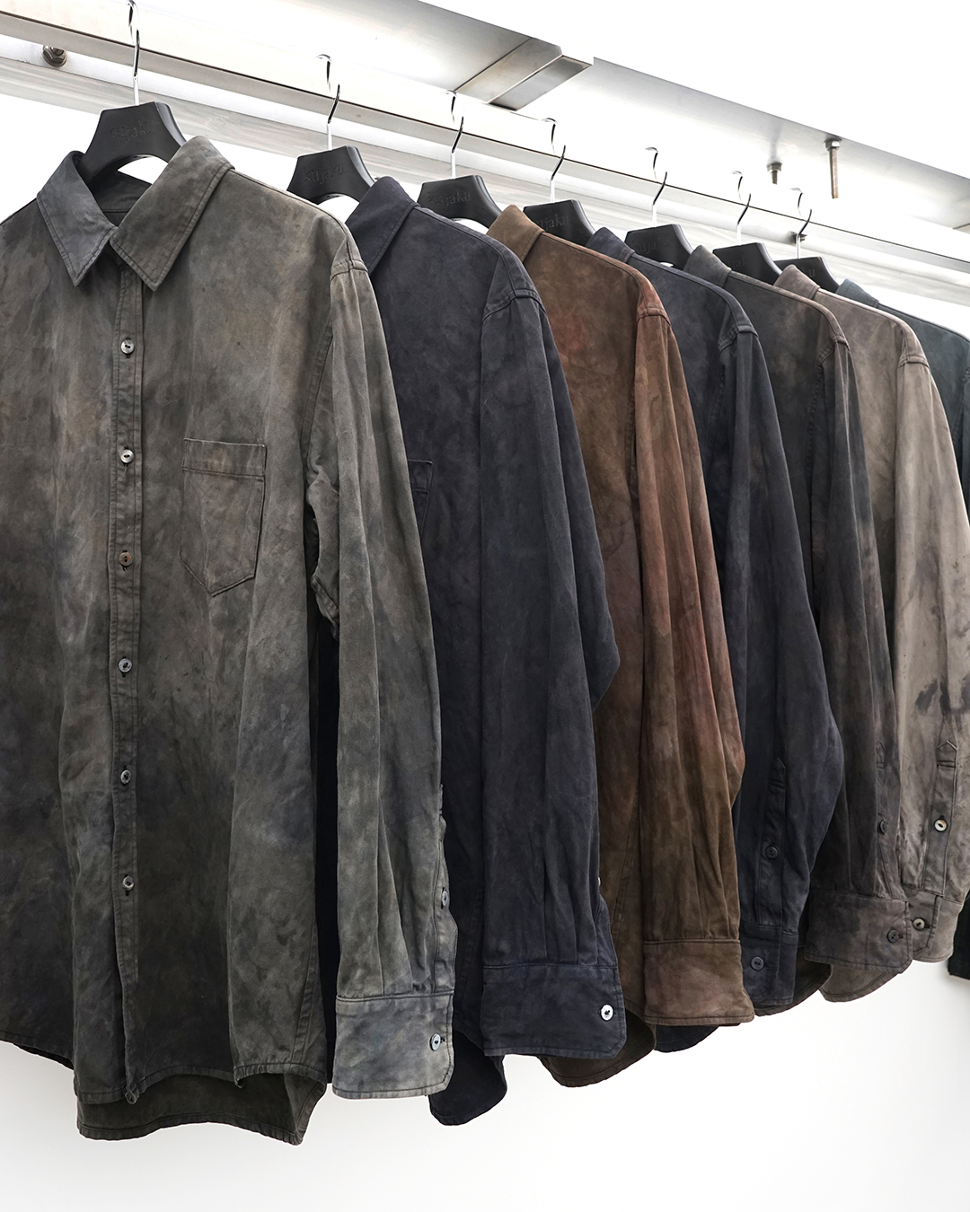 【kujaku (クジャク)】エクスクルーシブ”染”シャツシリーズ