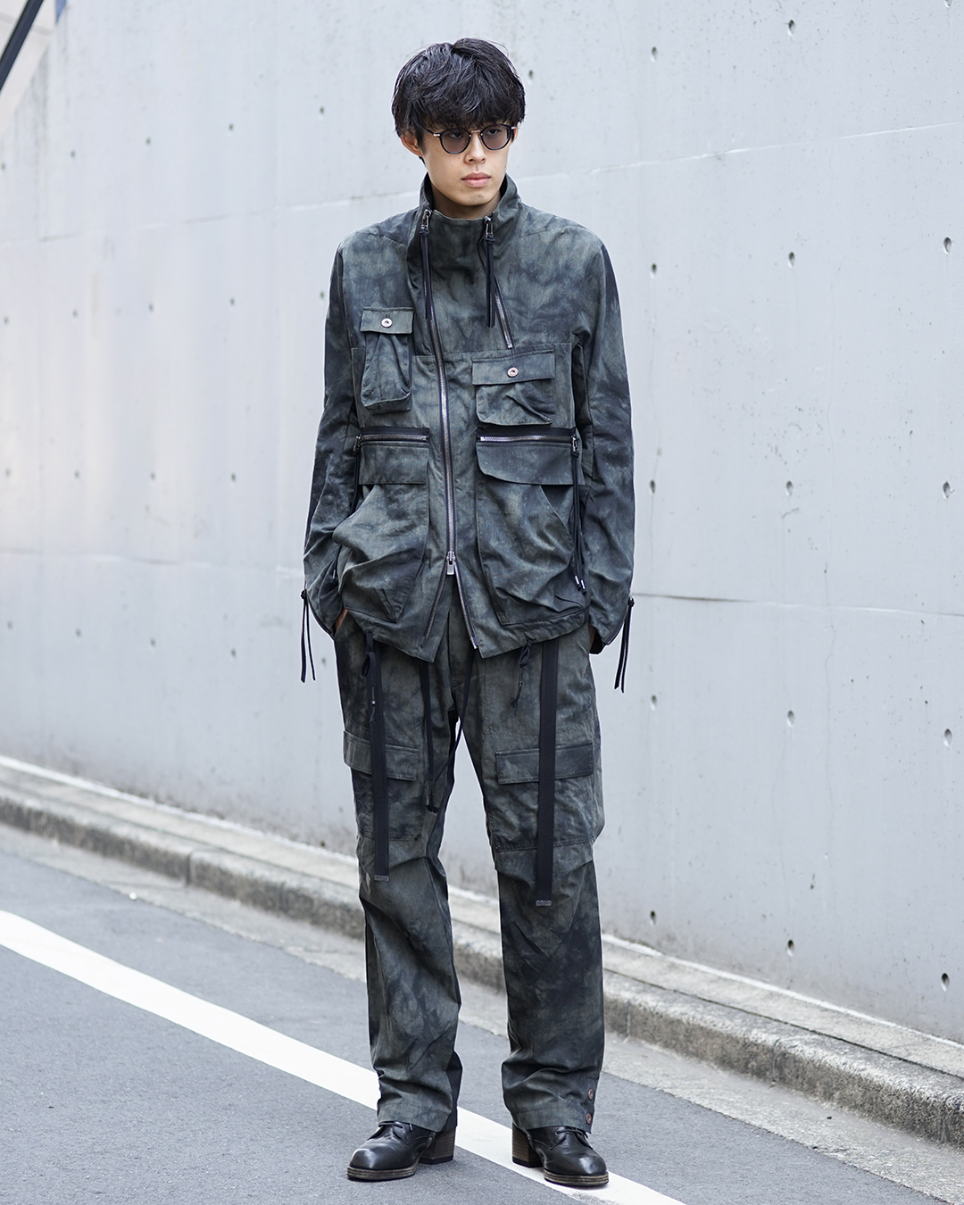 【D.hygen (ディーハイゲン) 】退廃と緊張のリズム