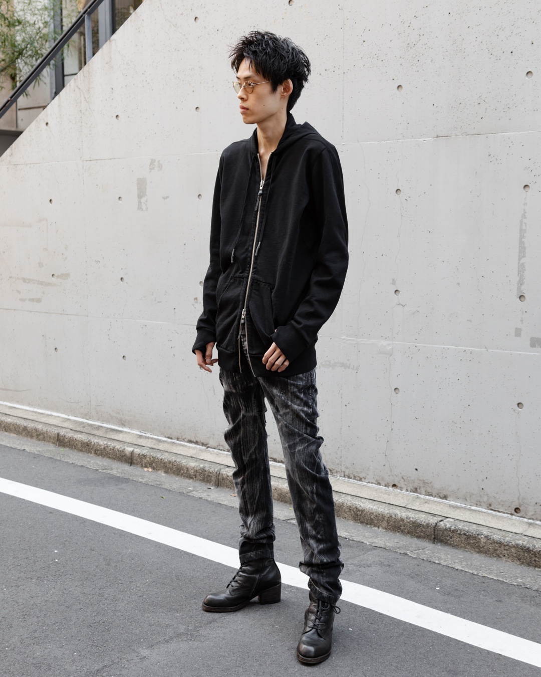 【11 BY BORIS BIDJAN SABERI(イレブンバイボリスビジャンサベリ)】洗練屈強男