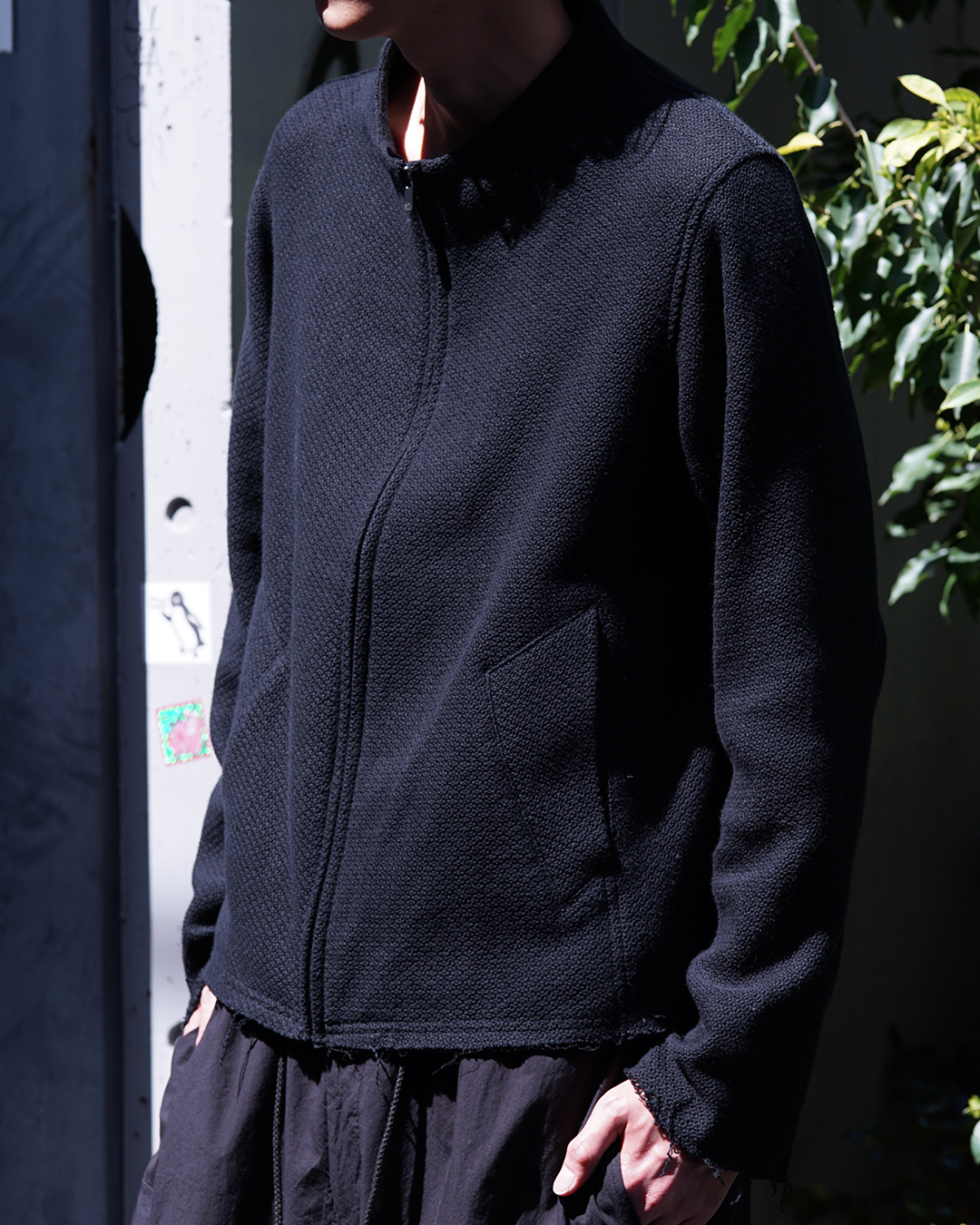 【blackmerle (ブラックマール)】 静岡産の軽量コットンリネン“からみ織りメッシュ”