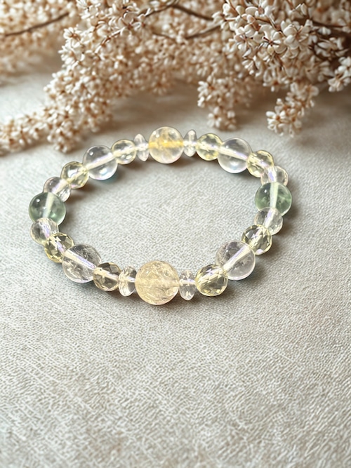幸福と癒し★金運シトリン・レモンクォーツ・フローライトブレスレットが入荷しました♡