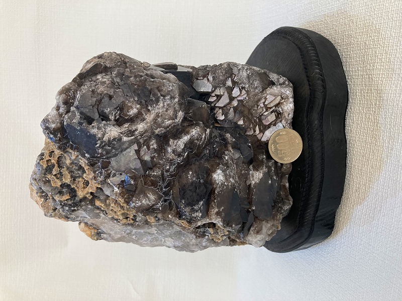 5.5kg!!モリオン水晶がお買得です!