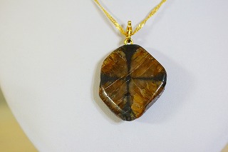 聖夜にふさわしいキャストライトが入荷しました！