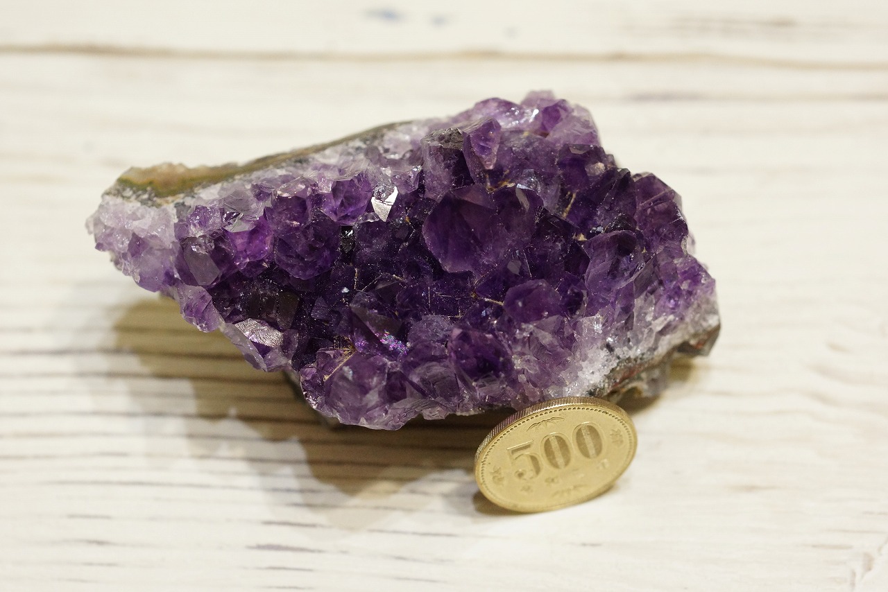 美しいアメジストクラスターが入荷しました☆