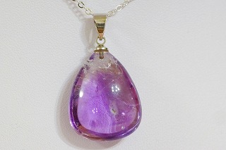 美しいアメトリンのペンダントとアリゲーターエレスチャルが入荷しました☆