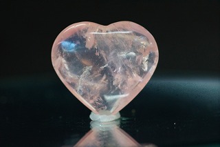 高品質！ローズクォーツハート型が入荷しました！