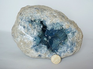 大きめ!セレスタイト卵型が大特価です!