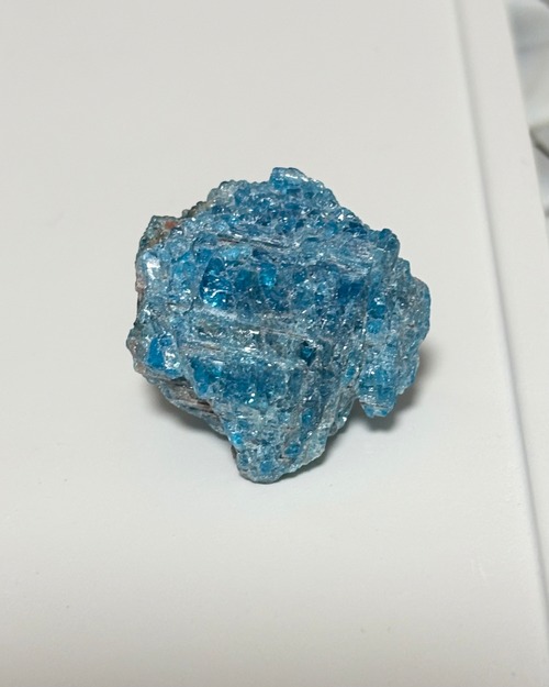 キラキラ宝石質☆彡アパタイトの結晶（原石)が入荷しました♡