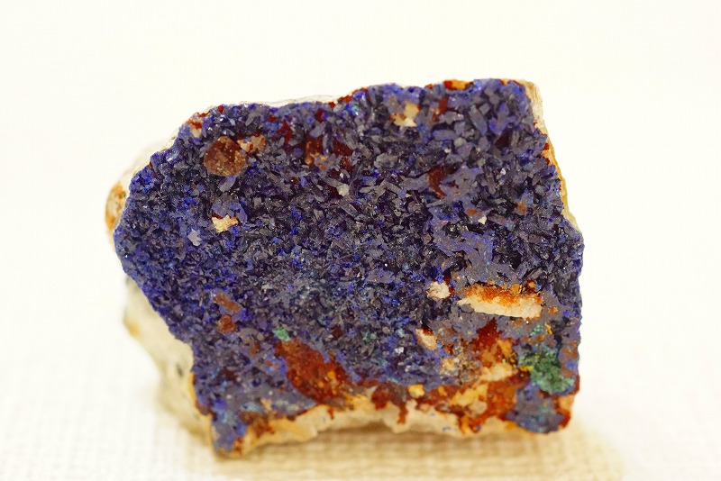 久しぶりにアズライトが入荷しました☆