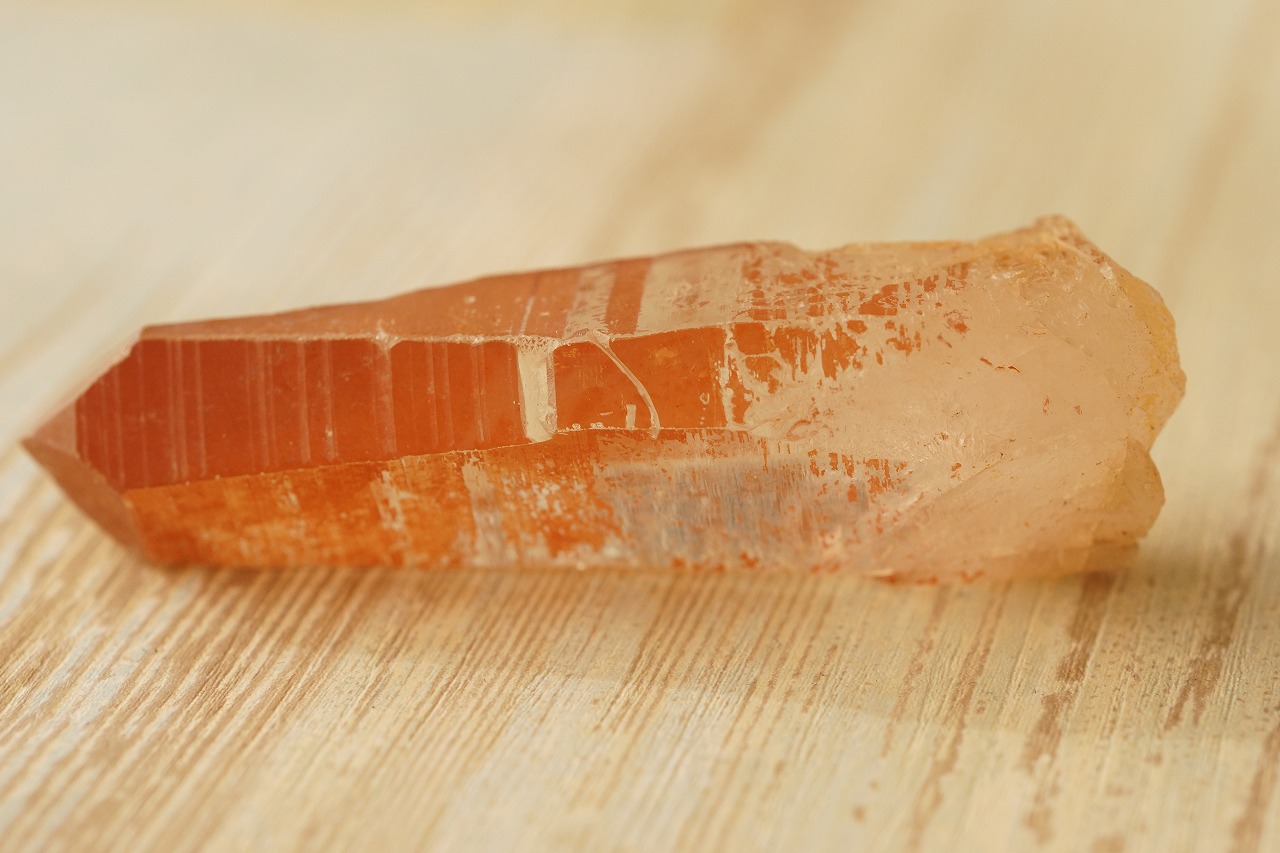 可愛いオレンジ水晶が入荷しました☆