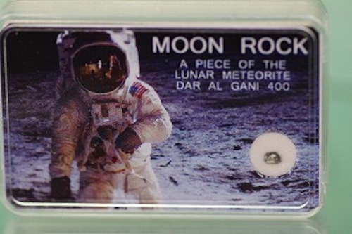 久々登場の「月の石(MOON ROCK)」です☆