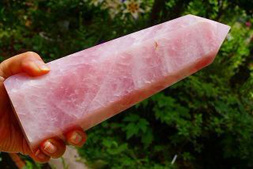 今日は大きめローズクォーツがお買得です☆