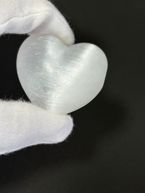 ぷっくり可愛いセレナイトやアゲートが入荷しました☆