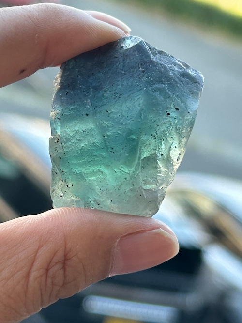 大人気♡光にかざすと幻想的なフローライトの原石が再入荷しました☆