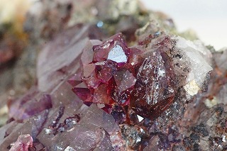 今日はアイスクリスタル（ニルヴァーナ水晶）！