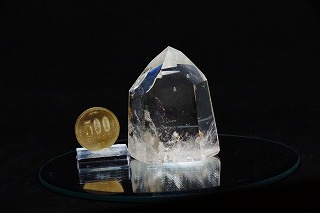 スッキリと美しい！大きめブラジル産水晶ポイントが入荷しました！