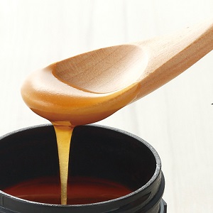 マヌカハニーの需要が高まる時期がきますねー。