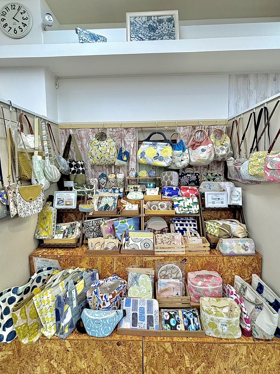 インテリアハウスミヤザワさんへ納品しました