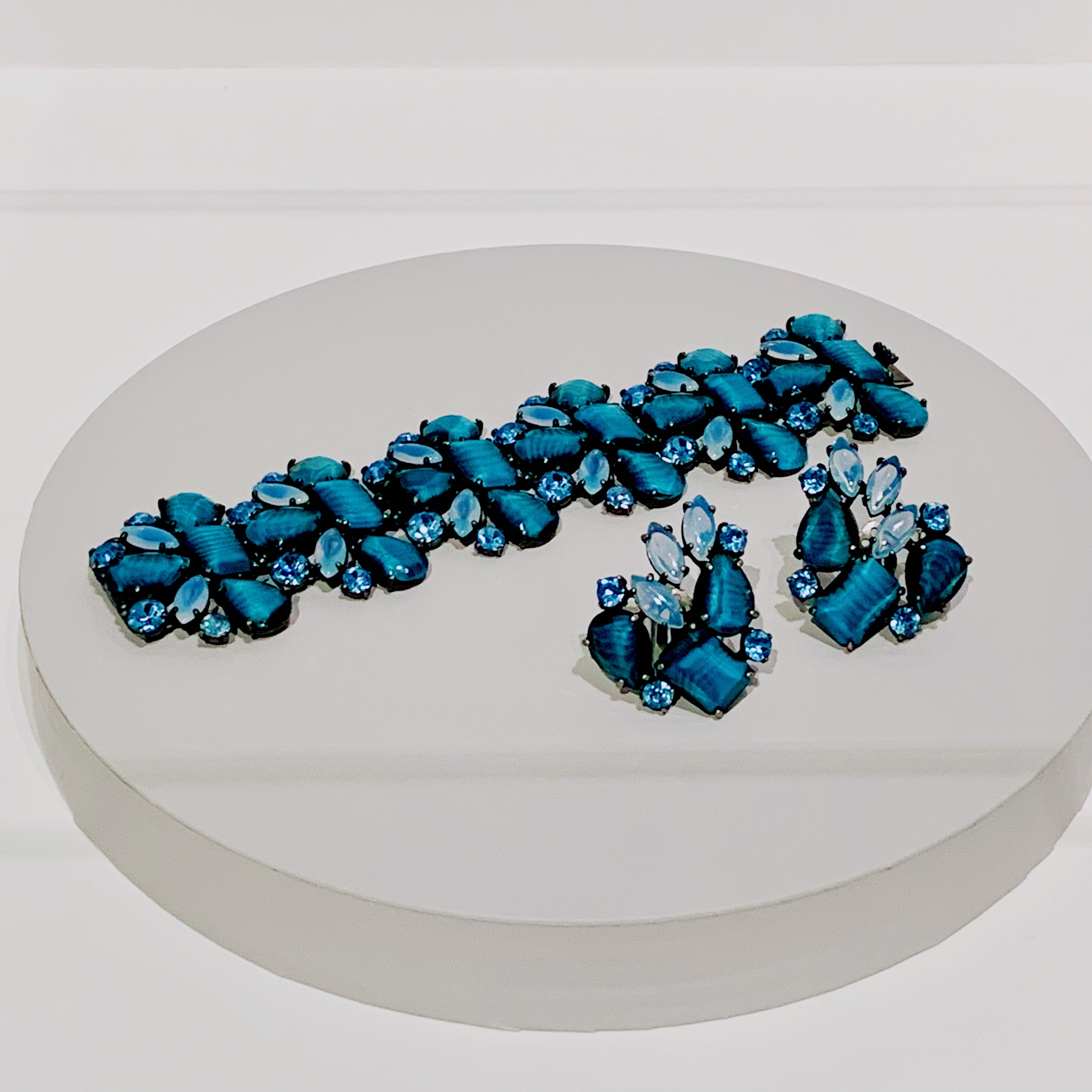 コスチュームジュエリー展