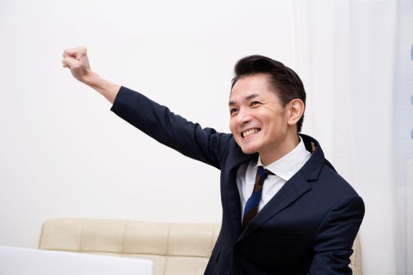 40代からの頭皮ケア｜シャンプー後の「スパマスク」で根元からふんわり立ち上がる髪へ