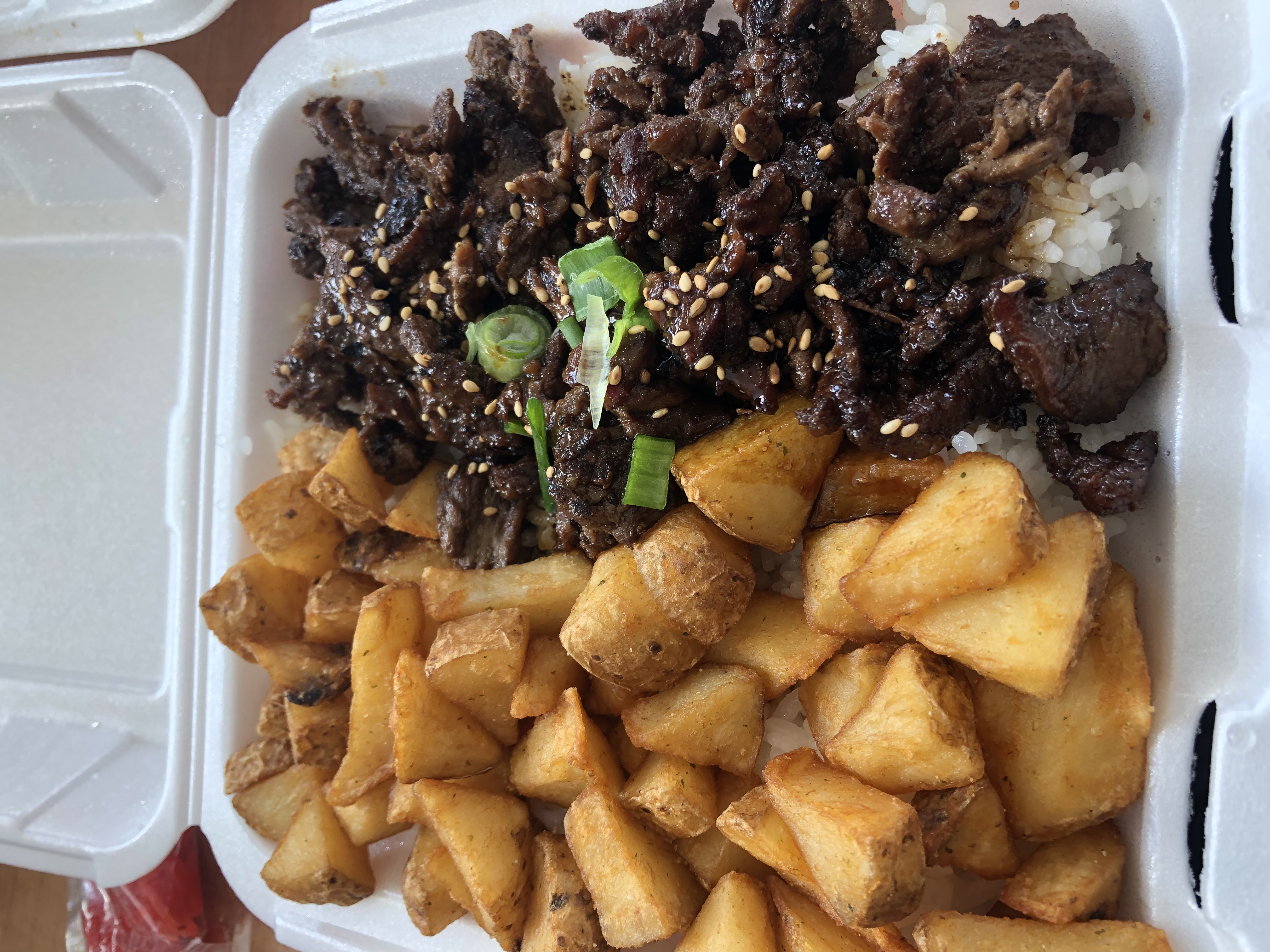 5月7日(木) 服以外も出してます