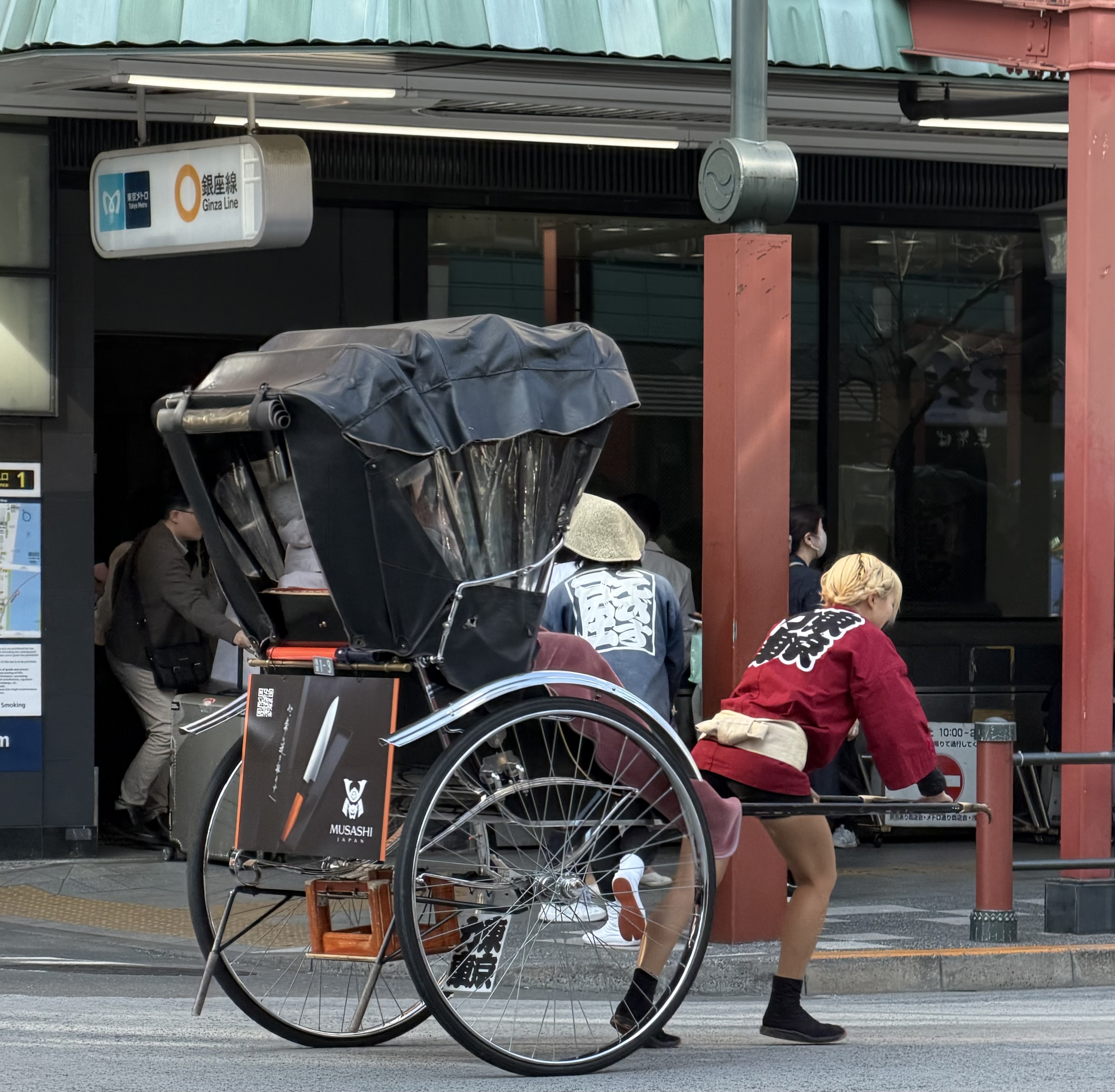 アサクサ 人力車の日