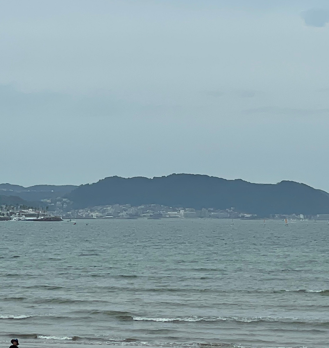 鎌倉　海開きは。。。