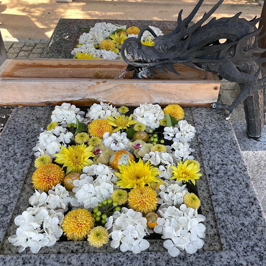 川越　花手水(はなちょうず)