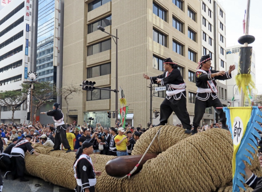 おきなわ　秋のお祭り