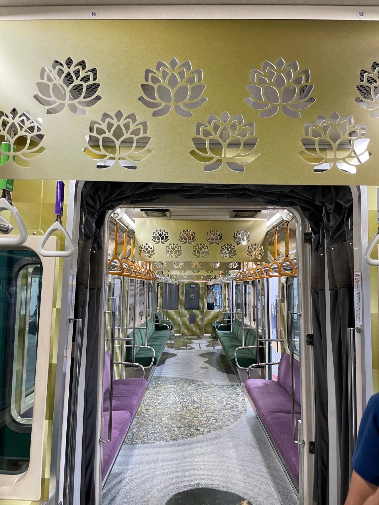 江ノ電　観音電車