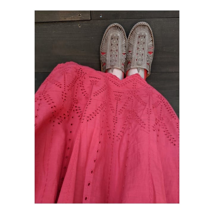 裾の刺繍がステキ♡