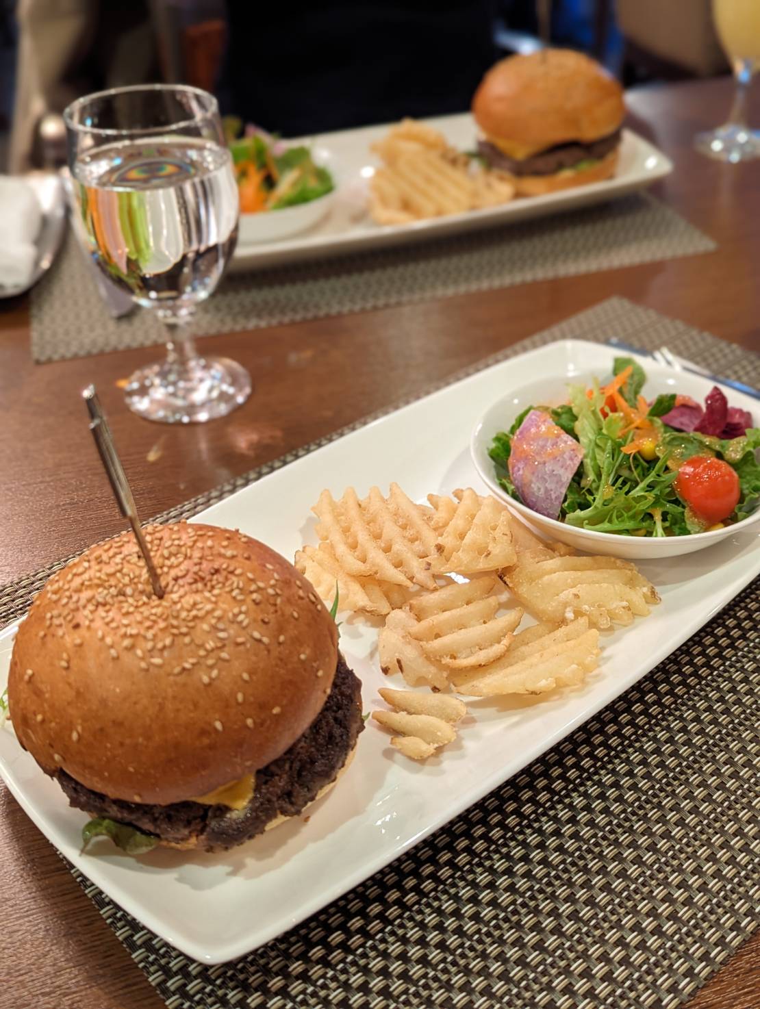 飛騨牛ハンバーガーランチをいただきました😊