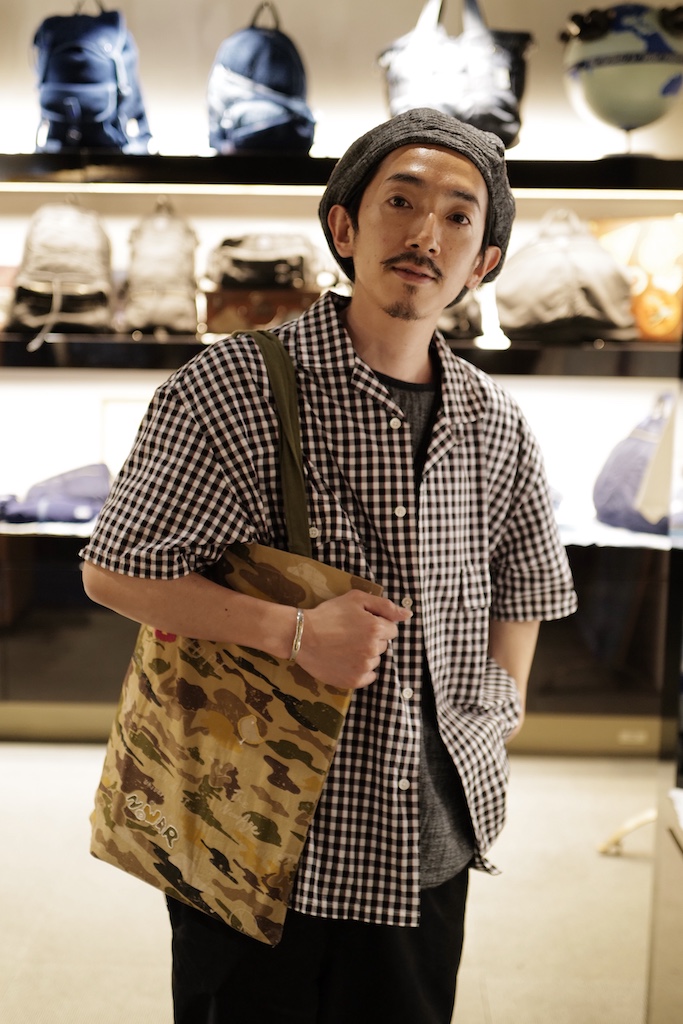 【"STORY" Back number 304】H/W PEACE CAMO TOTE/菊地