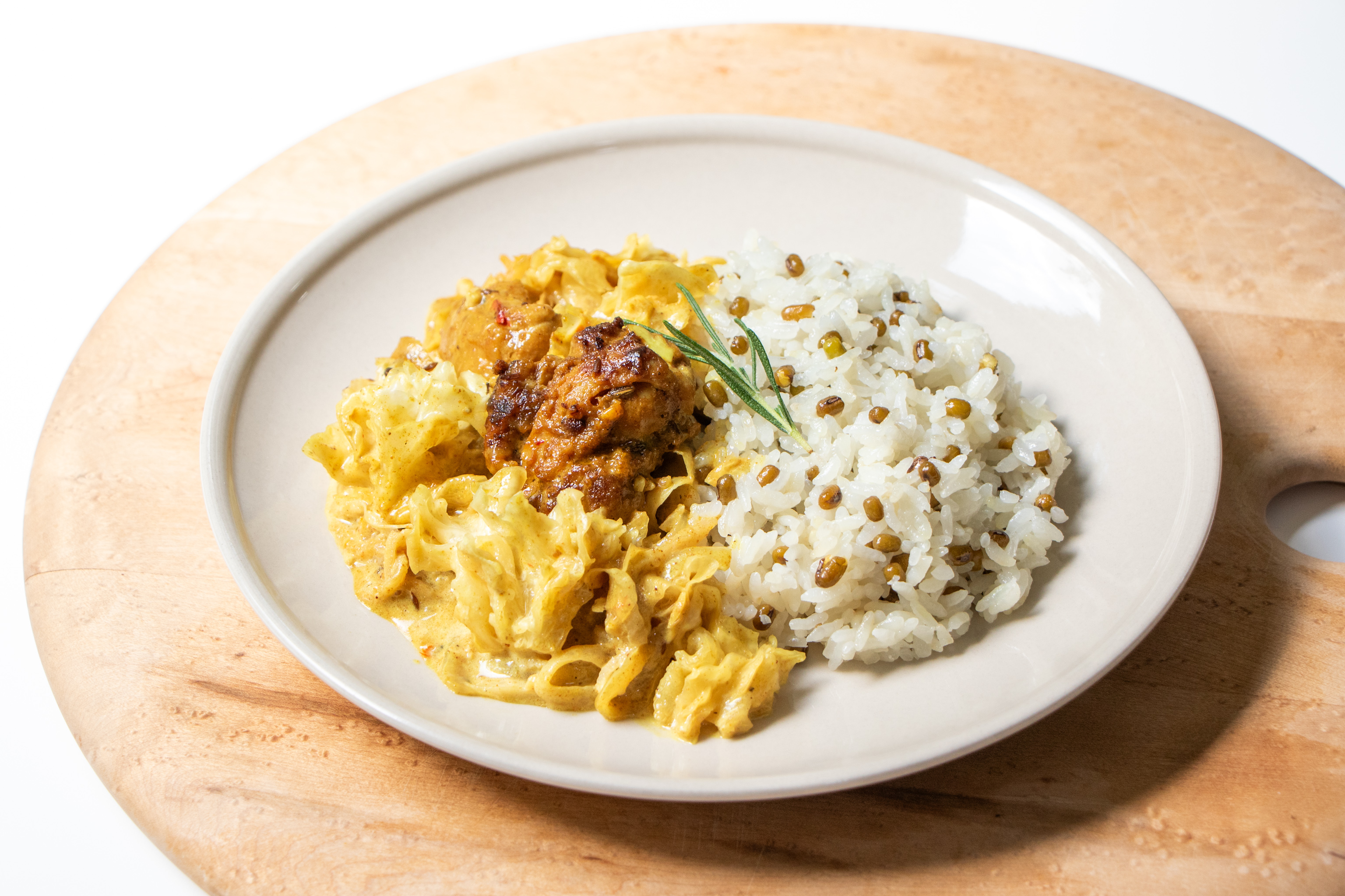 新登場！【季節の薬膳カレー「白」】白きくらげと切干大根のまろやかカレーキット