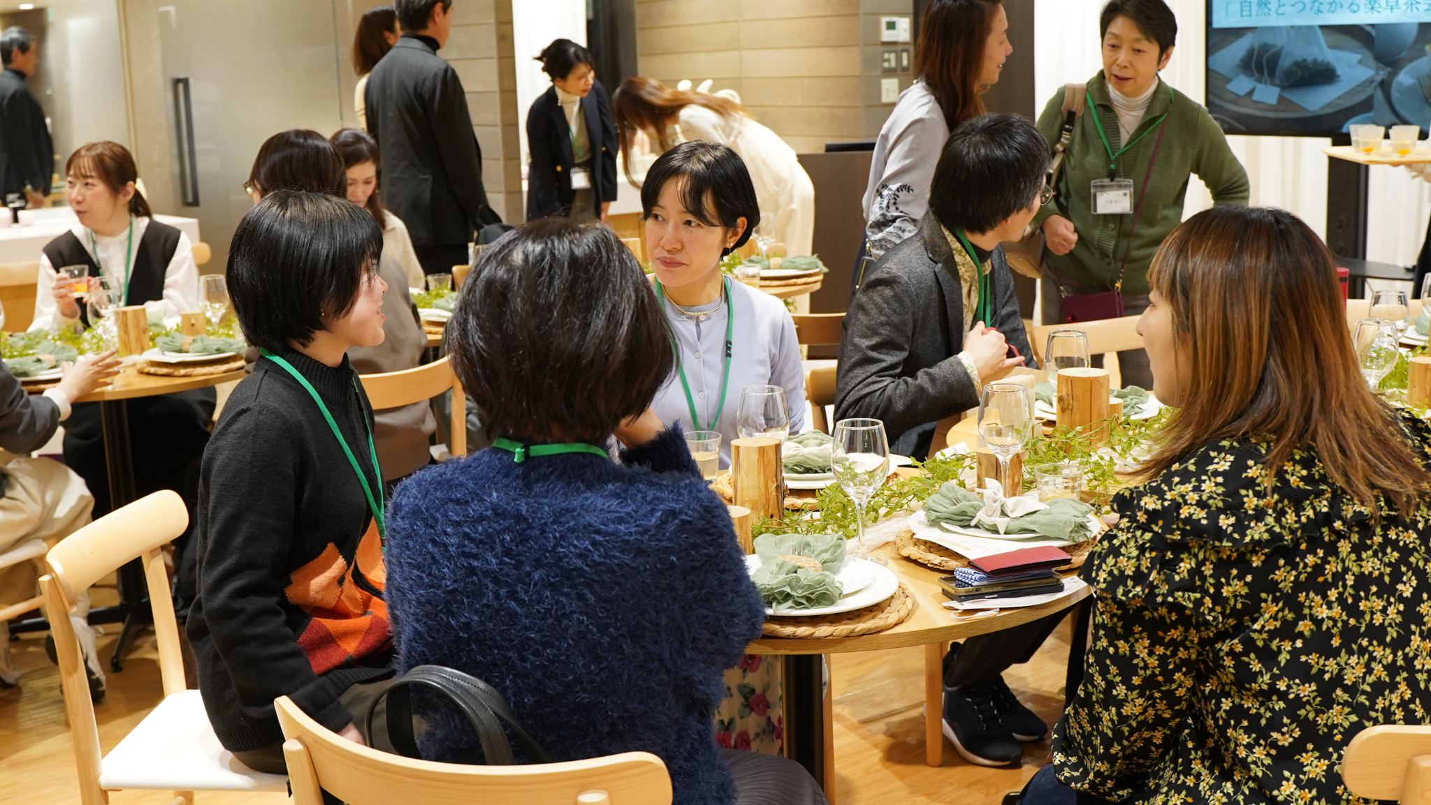 心と体がほどける時間。「薬草茶会」を開催しました