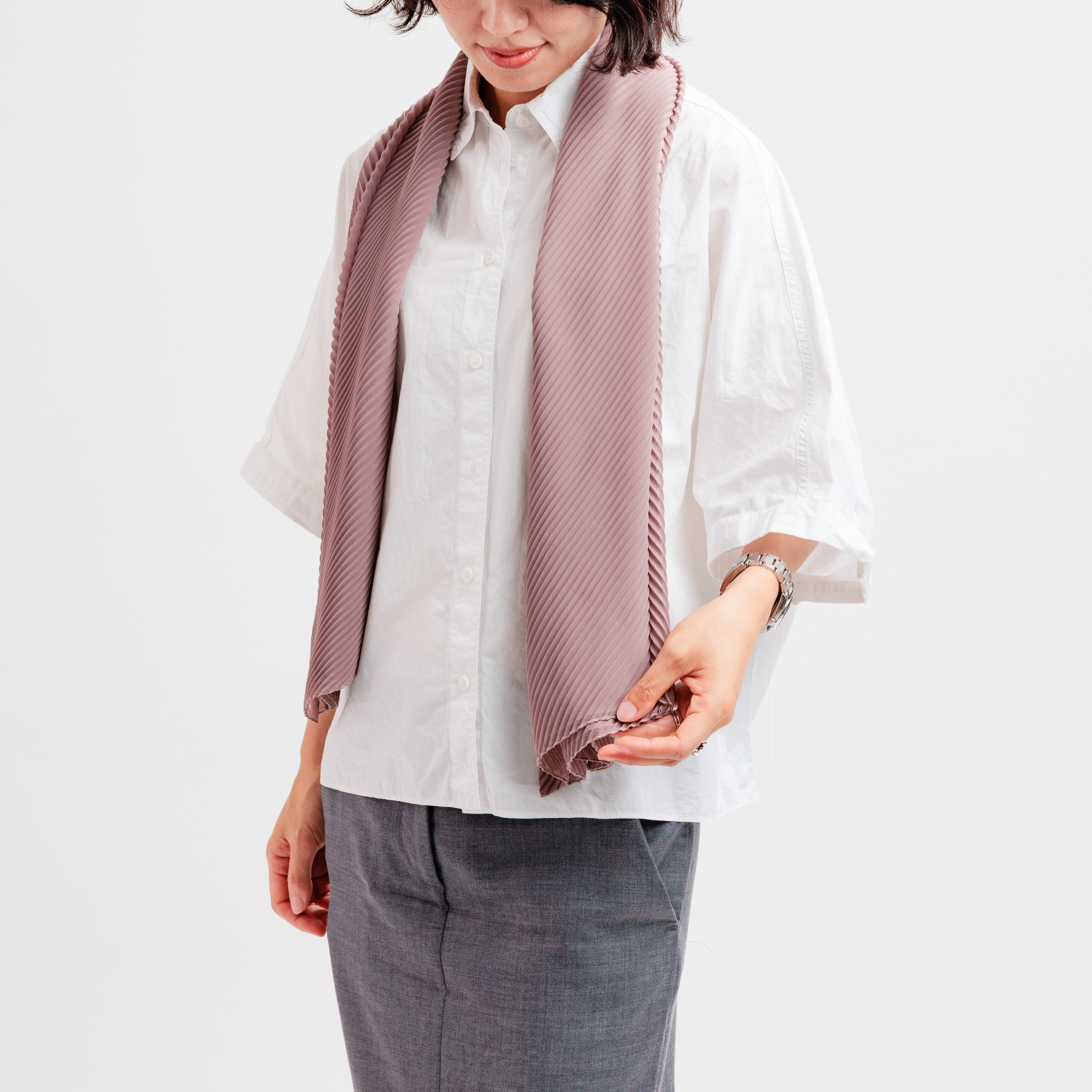 【春色ストール3選】防寒にも日よけにも！1枚持っていたいディオニスのストール