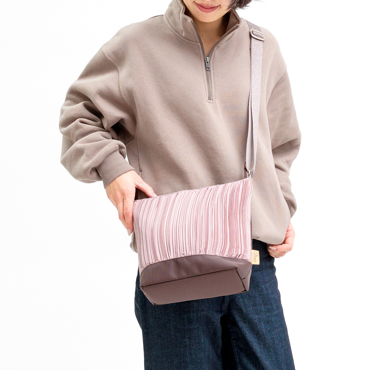 年末年始の帰省バッグはこれに決まり！機能性もきちんと見えも叶えます