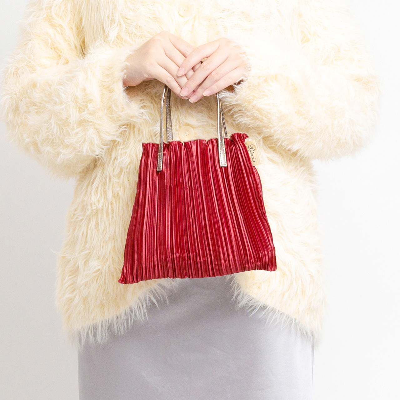 2026年のラッキーカラーは？ディオニスのバッグで開運ゲット！