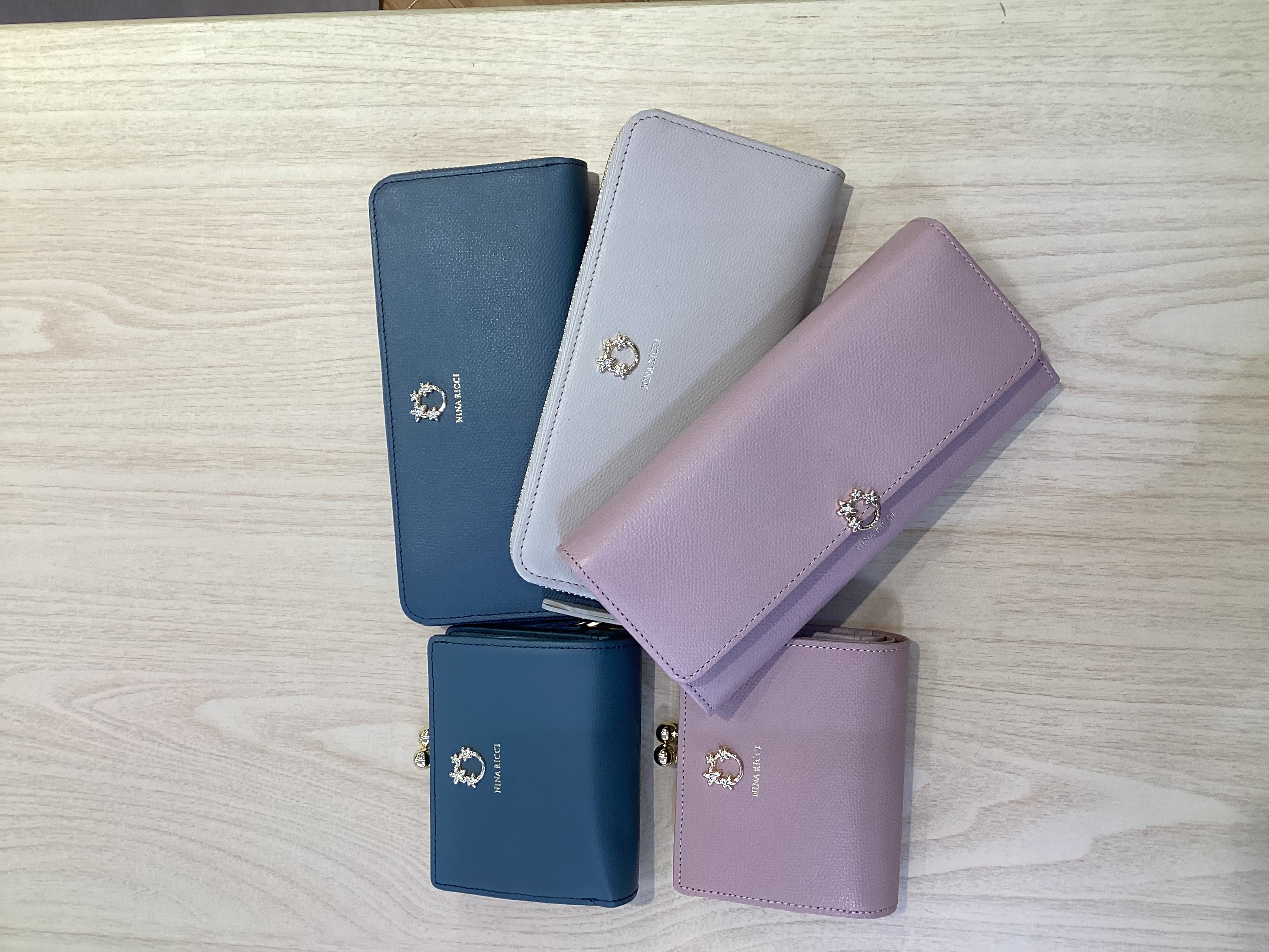 【ニナリッチ新作財布入荷💐】