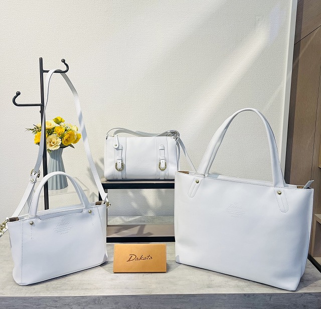 【Dakota限定カラー・夏らしいホワイト登場！】